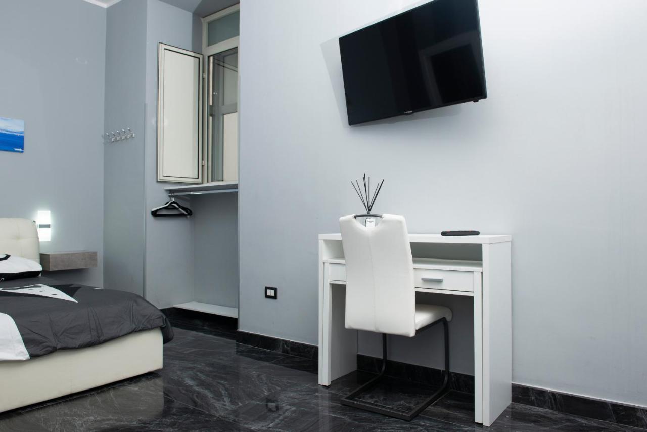 Royal Rooms Station Naples Extérieur photo